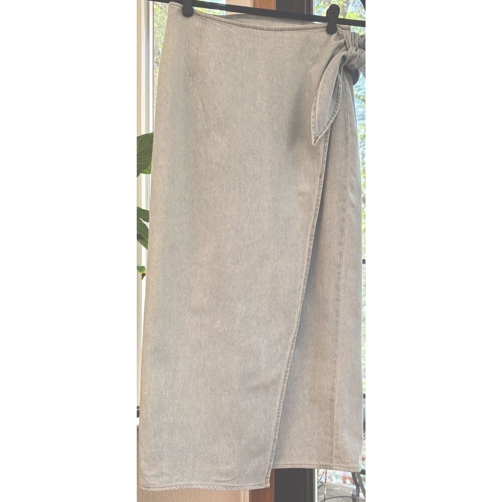 ‘Vintage Blue - Founded 1999’ Light Wash Denim Wrap Skirt Tie Waist Sz M Cotton